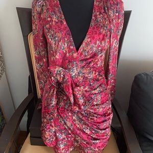 Beautiful sprig 👗 very beautiful colors.